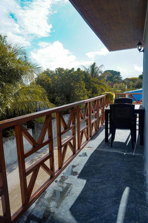 Hotel The Zen Den à Thulusdhoo Extérieur photo